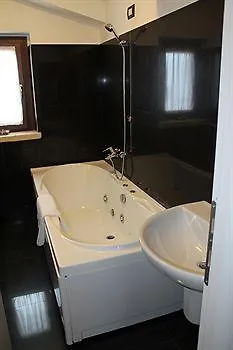 Alessandra Hotel 3*