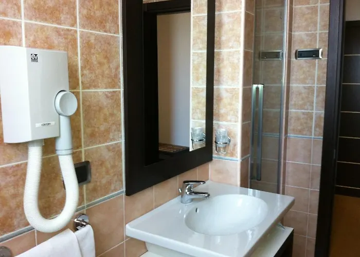 酒店 亚历山德拉别墅酒店 Alanno