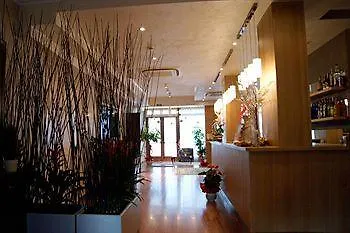 亚历山德拉别墅酒店 3* Alanno