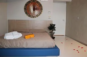 亚历山德拉别墅酒店 3*